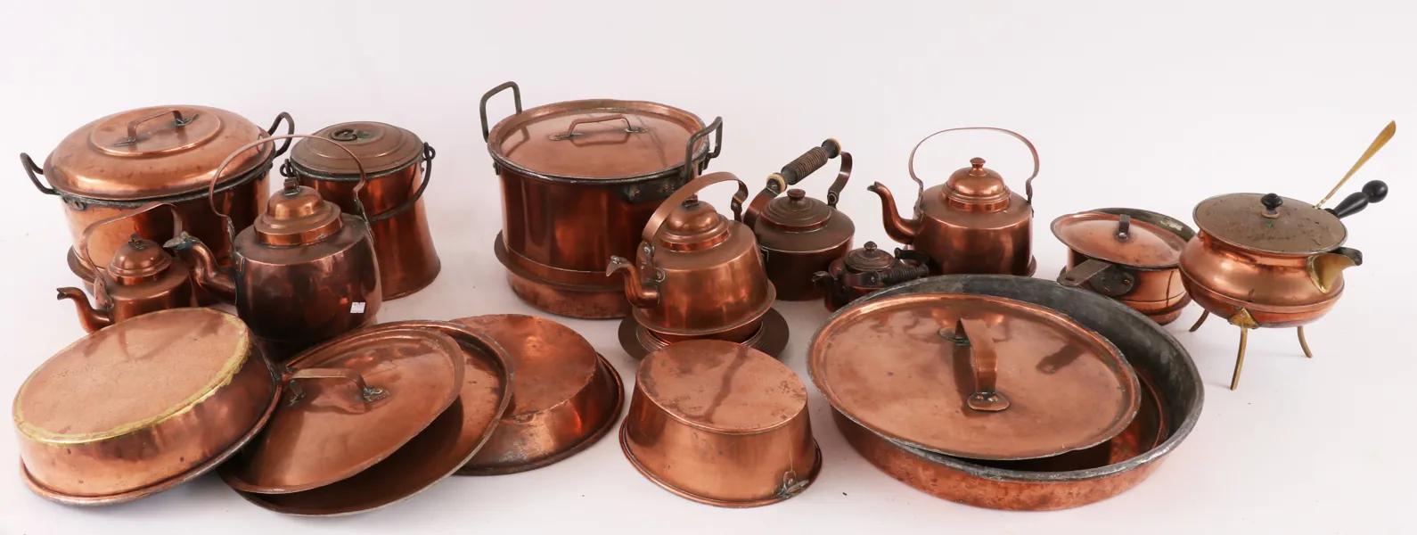 Parti kopparföremål, bl.a. 1800-tal