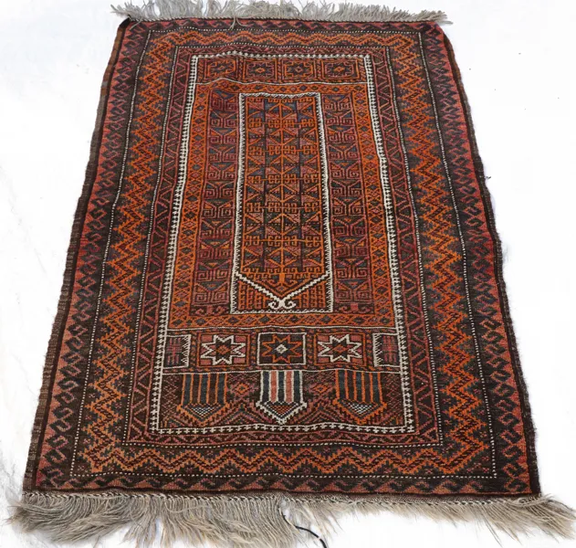 Handknuten matta, orientalisk