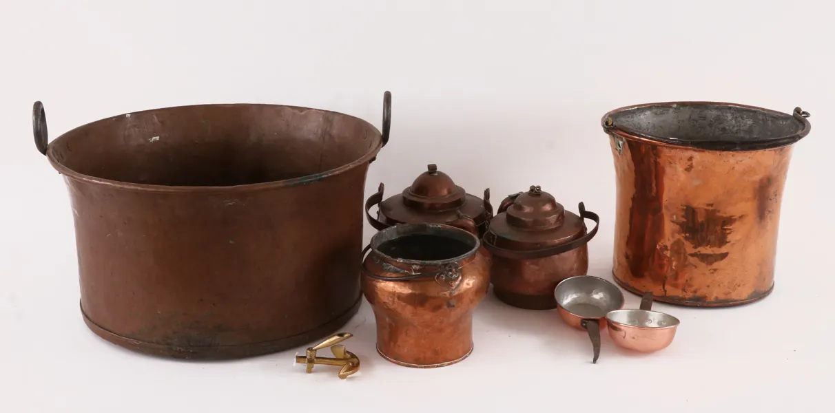 Parti kopparföremål, bl.a. 1800-tal