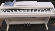 Elpiano, Yamaha Arius YDP-144