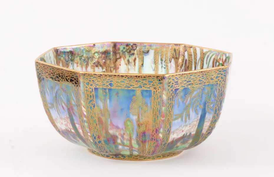 Skål, "Fairyland lustre", Daisy Makeig Jones för Wedgwood, 1920/30-tal