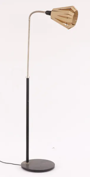 Golvlampa, funkis, 1900-talets första hälft