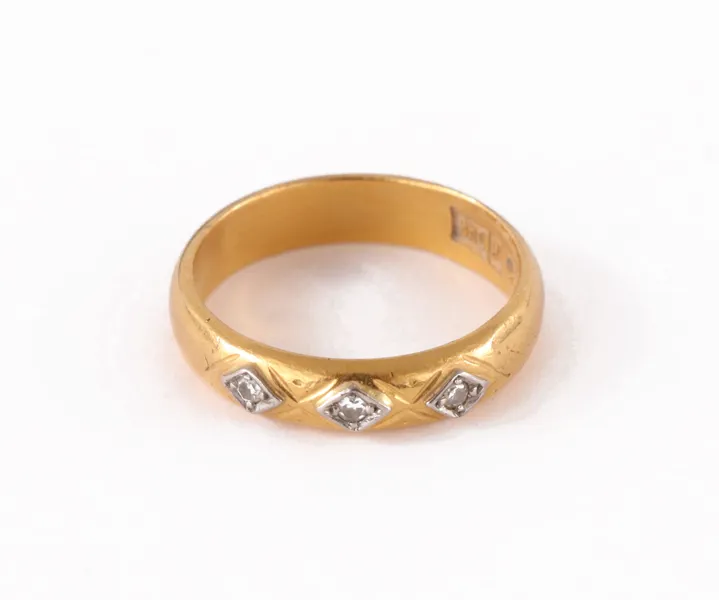 Ring i 23k