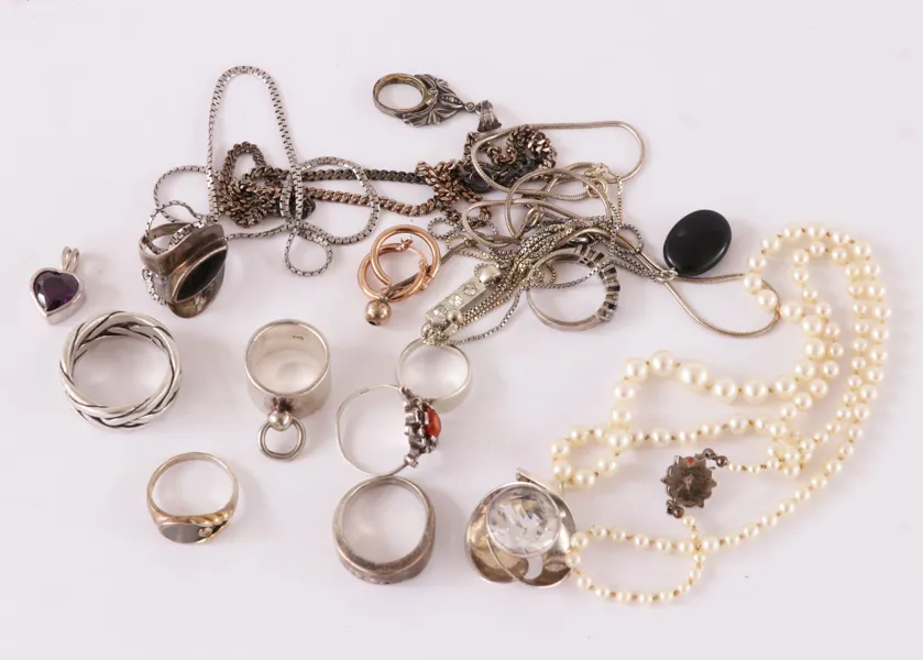 Parti smycken i sterlingsilver och silver
