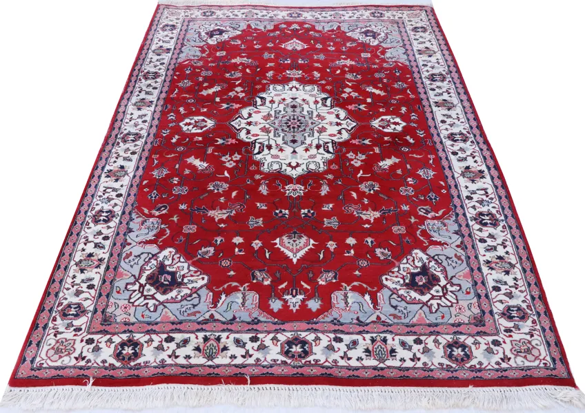 Handknuten matta, orientalisk