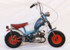 Moped, costumbygge