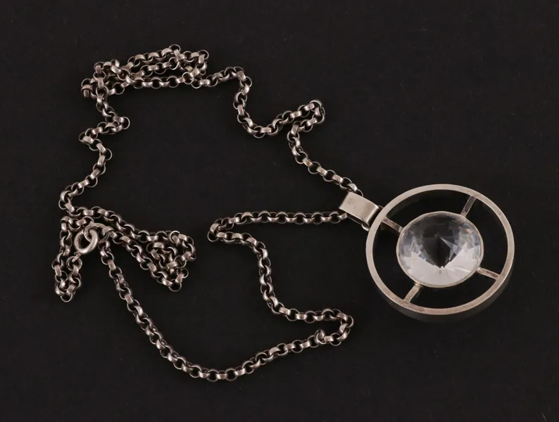 Halsband med hänge, silver, Bj.Fredriksson Guldsmide, Örebro, 1970