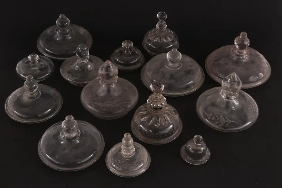 Lock till pokalglas 14st, bl.a. 17/1800-tal