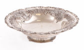 Praktskål i sterlingsilver, rokokostil, 1900-tal