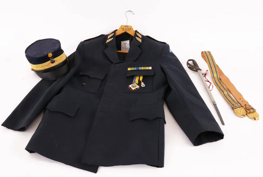 Militaria 4 delar