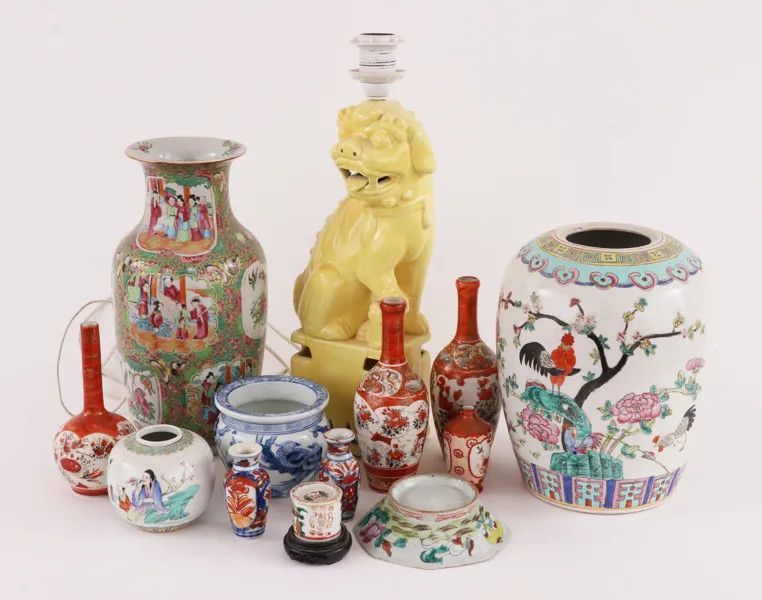Parti orientaliskt porslin, bl.a. 1800-tal