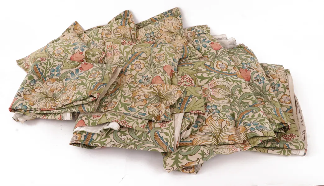 Textilier, "Golden Lily", William Morris