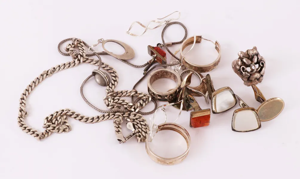 Parti silversmycken, mestadels sterling