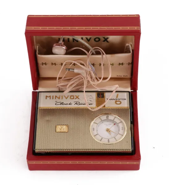 Klockradio, Minivox Transistor 6