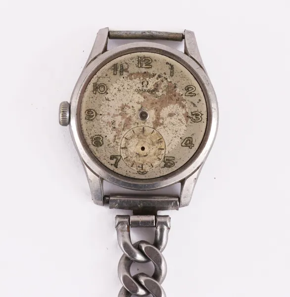 Herrarmbandsur, Omega, omkring 1900-talets mitt