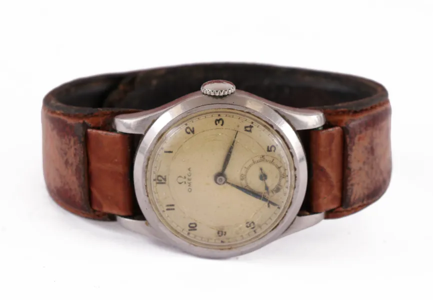 Herrarmbandsur, Omega, omkring 1900-talets mitt