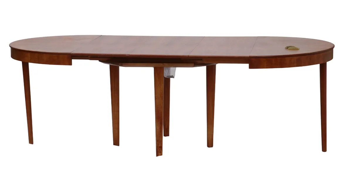 Matbord, omkring 1900-talets mitt